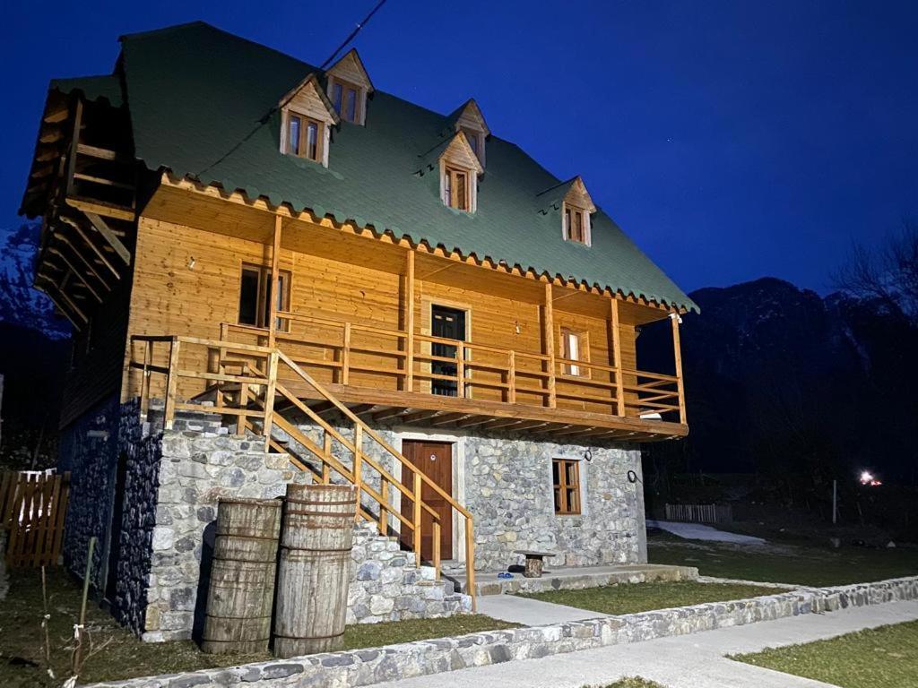 Bujtina Vellezerit Grrela Hotel Theth Ngoại thất bức ảnh