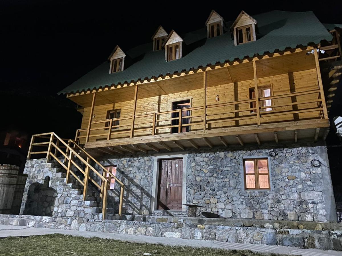 Bujtina Vellezerit Grrela Hotel Theth Ngoại thất bức ảnh